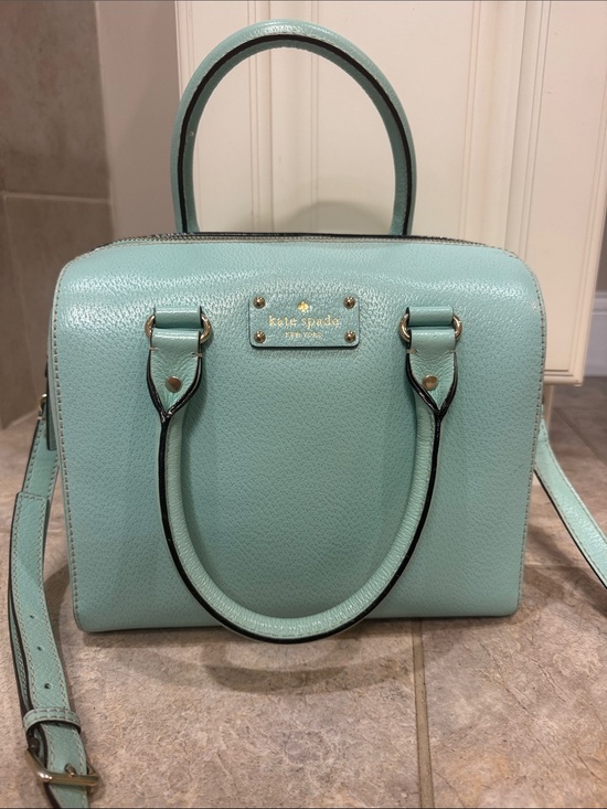 kate spade Handbags - KATE SPADE mint crossbody purse